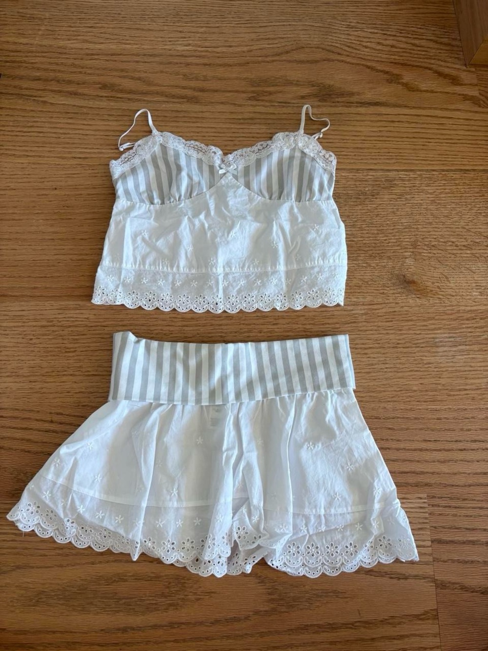 Frankie's Bikinis White Lace-Trim Striped Sleep Set